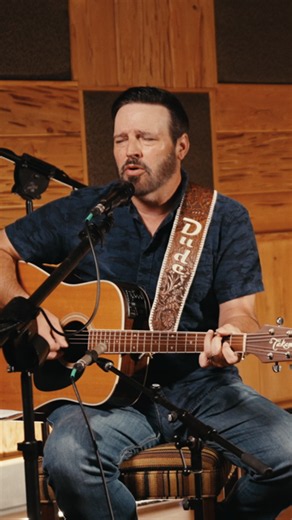 Life is worth the living just because He lives! 🙌 #NewMusic #CountryGospel #BHL55 @markwillsmusic | “Because He Lives”