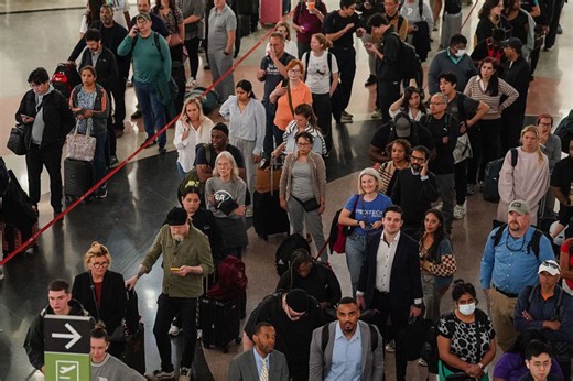 Are TSA PreCheck and CLEAR affected by long security lines?