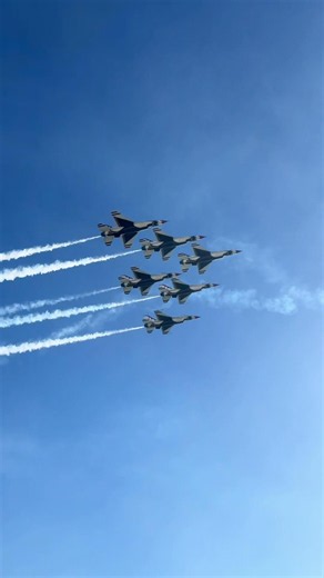 Thunderbirds are a MUST SEE this weekend 🔥✈️