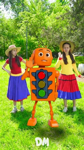 Traffic Light Teaches Alphabet Song🚦#abcd #learning #shorts
