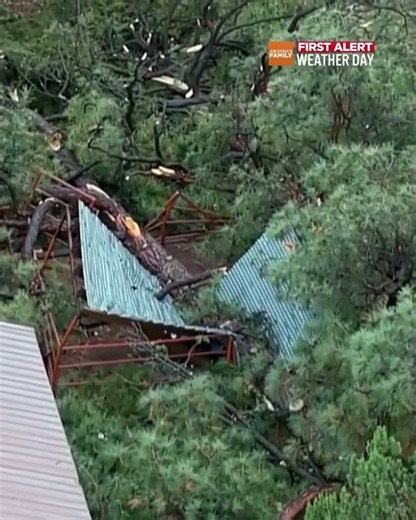 Possible tornado tears through Heber-Overgaard, Arizona