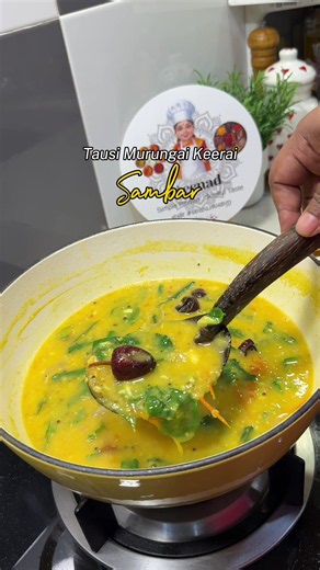 Sunday all about making comfort food and resting at home🤌🏼✨ Which one should I post next? Karuveppilai Chicken or Udang Chilli Padi Santan👀 Tausi Murunga Keerai Sambar 👩🏽‍🍳✨ To cook dhal : 2 handful masoor dhal 10 shallots 5 cloves garlic 2 green chillies 1 tsp cumin seeds 1/4 tsp turmeric powder 1 tomato To cook sambar: 1/4 tsp mixed spice Anchovies Curry leaves Dried chillies 1/4 tsp asafoetida powder 1 tsp chilli powder Thick coconut milk 2 handful Tausi Murunga Keerai Salt to taste Wat