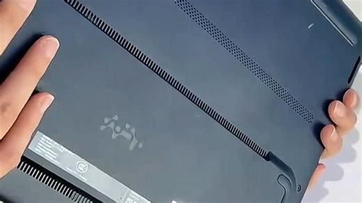 【外星人旗舰推荐】Alienware x16 2024款高端游戏本：16英寸2.5K 240Hz屏 + Intel Ultra 9处理器 + 32GB内存 +