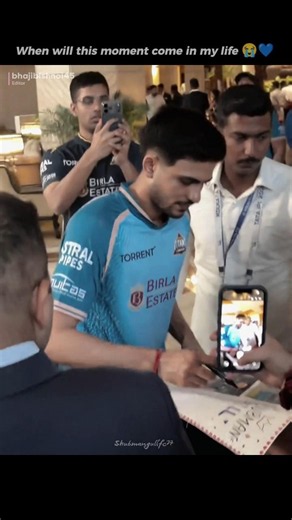 Shubman Gill and Gujarat Titans Won Every Fan’s Heart 💙 #shubmangill #gujarattitans #ipl2026 #fans