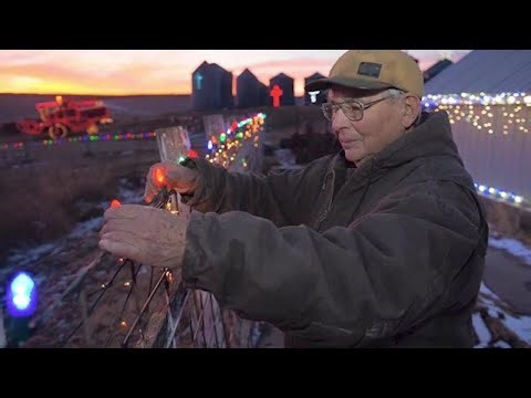 This is Iowa: One of Iowa's biggest Christmas displays keeps the lights on long after father's death