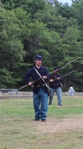 Musket Bayonet Training: Fast Thrusts and Fencing Footwork #shorts