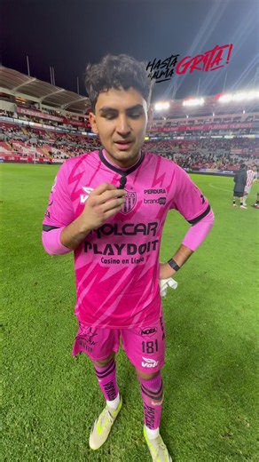 ¡Las reacciones de nuestros Rayos ⚡️ Javier Orantes y Leo Becerra tras hacer su debut en la @Liga BBVA MX el pasado viernes 16 de Octubre en el Estadio Victoria! 🏟️ ¡Felicidades y a seguir sumando experiencia, Leo y Javi! 🤍❤️ #HechoEnNecaxa 🇮🇩 #HastaElAlmaGrita ⚡️