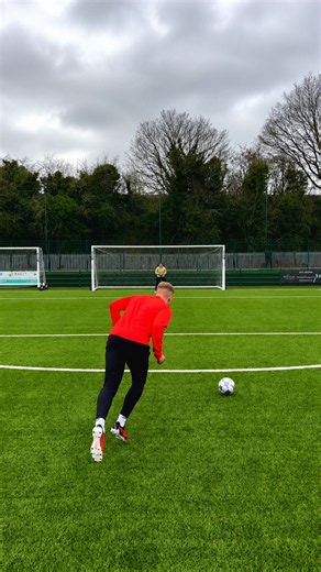 Striking footballs perfectly under pressure in a sharp shooting match