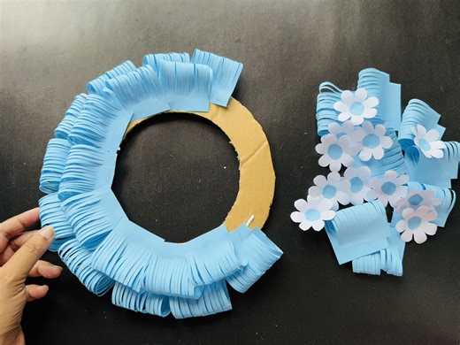 DIY Easy and beautiful Paper flower wall hanging craft #decor #diy #homedecor #crafts #handmade #creative #easy #best | Ayesha's Creation