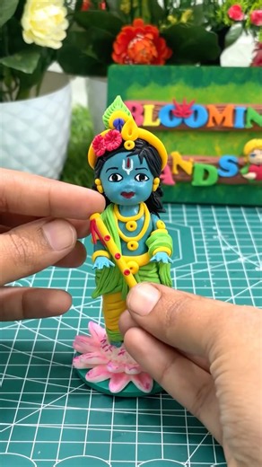 4 Inch Cute Little Krishna Ji Idol Making With Clay💕🥰🙏Jai Shree Krishna🙏🙏#shorts #krishna #diy