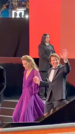 Tom Cruise Holds Stunning Princess Catherine’s Hand 👑