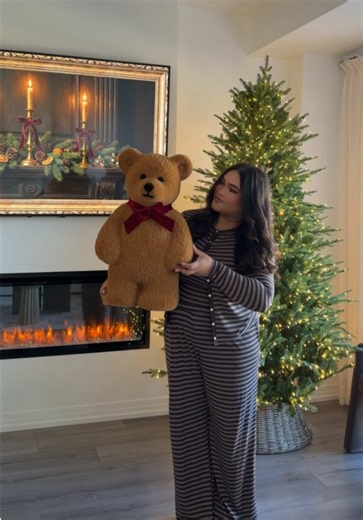 You guys went crazy for these Home Depot Bears I posted over the weekend & the hype is real 🎄🧸✨ my home has never felt more magical and cozy #homedepotbears #christmasdecor #christmasbear #ralphlaurenchristmas #décor