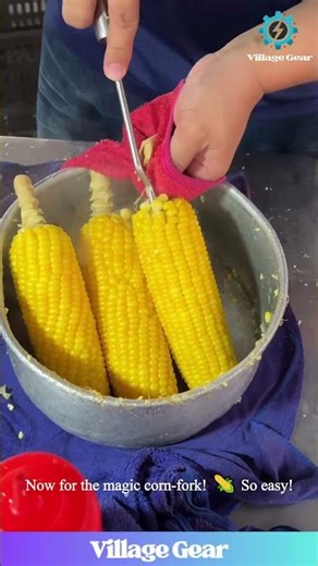 This is NOT How You Eat Corn!🤯Watch These GENIUS Hacks to Get Kernels Off the Cob in Seconds! #corn