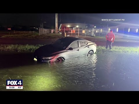 White Settlement Police save mother, children from flood