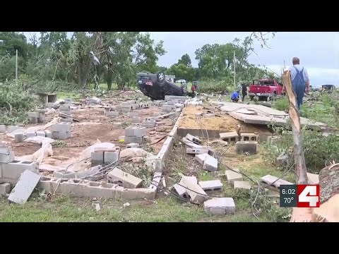 Tornado killing 2 in Jefferson County, IL rated EF3 by the National Weather Service