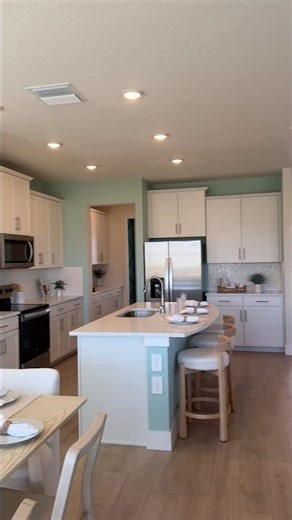 Holden 🏠 Main Living 📺 Sandal Key Weeki Wachee, FL #floridarealestate