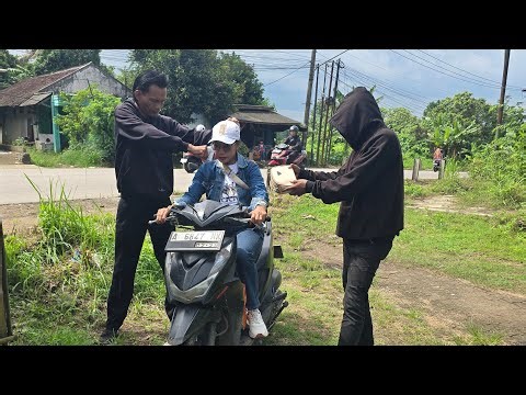 PREMAN JALANAN NEKAT PALAK ISTRI PEJABAT SIANG BOLONG APES KENA BATU NYAH DUGEM