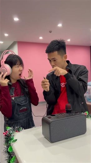 SNS - Is That Lip Syncing? 🤔 #shorts