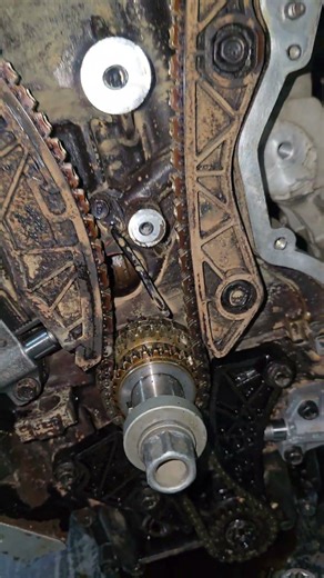 engine timing chain tensioner #automobile