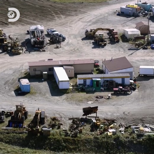 The Bering Sea season is officially open with a MASSIVE $678,000 hitting the scales across the fleet 💰🌊 #GoldDivers | Discovery Channel UK