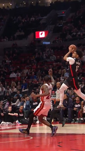 2025 gave us unforgettable passes 🔥 From no-look feeds to behind-the-back dimes, relive the top 10 assists of the 2025 calendar year! 🎥 | NBA