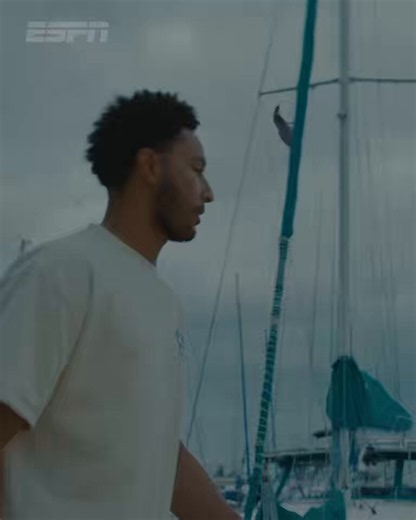After one year, five months and 27 days, Ben Simmons returned to the court on Saturday to make his #NBA preseason debut with the Kings. Simmons talks about his return, reflects on the journey to Sacramento and talks about his upcoming @E60 with @andscape. https://t.co/tyr8P8zIIy https://t.co/7Y4Xg5N81w