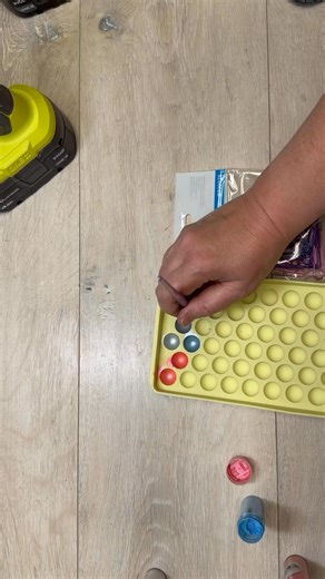 Stop scrolling because THIS is the easiest bookmark you’ll make all week. 🙌 All you need is a paperclip and hot glue to create cute, custom bookmarks that are perfect for planners, Bibles, journals, teachers, and last-minute gifts (aka my specialty 😅). ✔️ Budget-friendly ✔️ Beginner-proof ✔️ Add beads, charms, or keep it simple If you love easy crafts that don’t require a trip to 14 stores… you’re my people. 👉 Like this video, share it with a book-loving friend, and hit follow for more fast, 