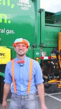 How does a Garbage Truck work?! #shorts