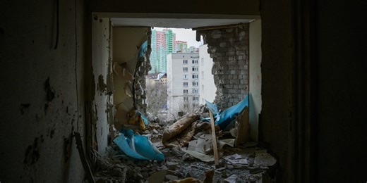 Ukraine Seeks 50-Year U.S. Security Guarantee, Trump Offers 15