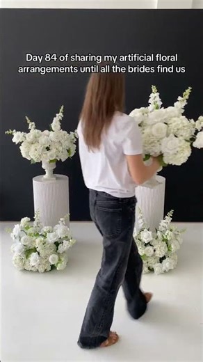 Wedding Floral Trends for Future Brides #2026Bride #2027Bride #WeddingPlanning #Engaged