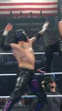 Rey Fenix continues his reign to retain the AAA Cruiserweight Title! #WWE #smackdownhighlights