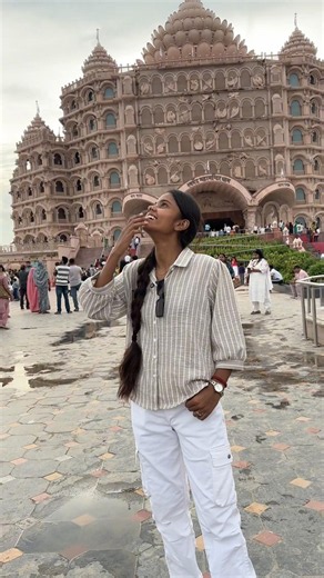 Family Ko Chhor Ke Akele Ghumne Aa Gye 😃 | #minivlogs #lifestyle #shorts #viral #dailyvlog #mandir