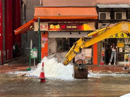 Water pipe burst in Shau Kei Wan affects 10k homes - RTHK