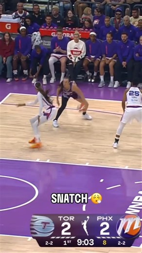 🥶 Marina Mabrey CROSSES UP DeWanna Bonner & hits jumper | WNBA women's basketball #shorts #short