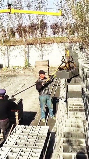 #fcnfm FCNFM Small Semi-Automatic Brick Machine — On-Site Demonstration and Sample Bricks