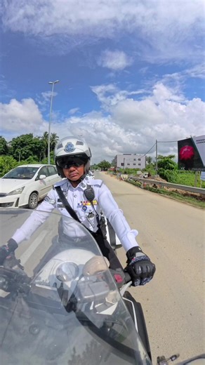 Tips Memakai Topi Keledar Dengan Betul di Jalan Raya