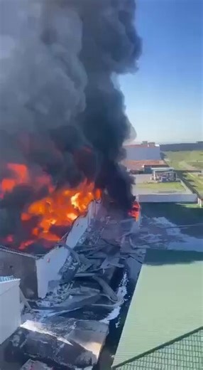 A kamikaze drone believed to have been launched by pro-Iranian militias, struck a warehouse facility belonging to the American energy technology company Baker Hughes in Erbil, Iraq, located at approximately 36°13′05.32″ N, 43°51′07.22″ E.