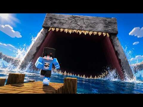 I Found Something Terrifying Under the Water in Minecraft