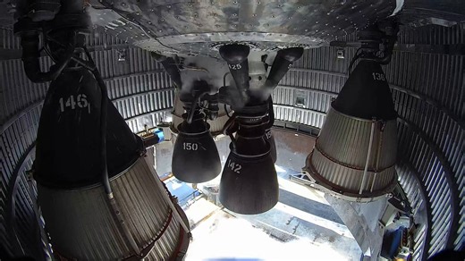 Full duration single-engine static fire test of Starship