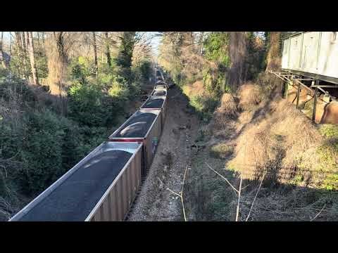CSX C905 in north Decatur ga with CSX 1973 leading! 