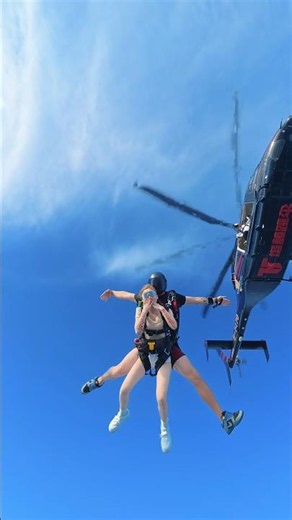 Skydiving || Heart Racing In Freefall #youtube #youtubeshorts #skydiving #hittvfun #fun #adventure