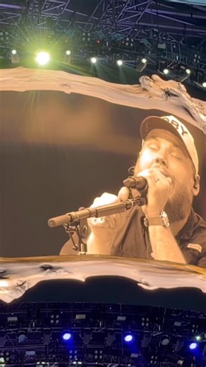 Luke Combs - I Ain’t No Cowboy - Live Norman, OK 05/09/2026