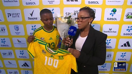 🏅 𝕄𝕀𝕃𝔼𝕊𝕋𝕆ℕ𝔼 🏅🗣️ "𝙄 𝙖𝙢 𝙨𝙤 𝙜𝙡𝙖𝙙..."Banyana Banyana defender Bambanani Mbane after clinching her 𝟏𝟎𝟎𝐭𝐡 cap for the national team! #SABCSportFootball #BanyanaBanyana