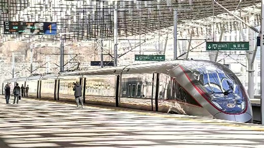 Live: Inauguration of the Xiyan High-Speed Railway – A new era for Shaanxi Join us as we witness the historic launch of the 299-kilometer Xiyan High-Speed Railway connecting Xi'an and Yan'an in northwest China's Shaanxi Province on December 26. It's the first high-speed railway in the old revolutionary base area of northern Shaanxi and promises to inject new momentum into the region's economic and social development. With operations beginning, this railway will not only enhance connectivity but 