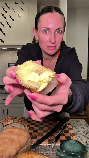 This everything bagel loaf was…everything 😂 This was my first time rolling the loaf in the seasoning on the outside. It was an ABSOLUTE game changer. So stinking good. I’ll be doing that from now on. And to think..these loaves were made with unfed starter. Sourdough doesn’t need to be rigid or complicated. Make sure to give me a follow to see all things SIMPLE sourdough!