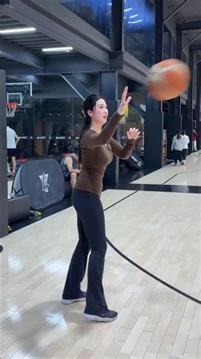 “It’S A Bit Hot Today🔥”#basketball #nba #volleyball#shorts