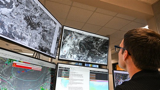 Hurricane outlooks may mislead as experts warn prepare anyway