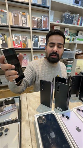 Cheapest iPhone Market in Delhi 🔥| Second Hand Mobile Used Phone iPhone 16, iPhone 15Pro, 17Pro