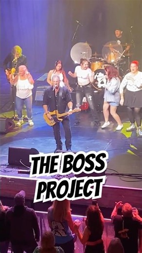 The Boss Project and six Courtney Cox dancers. #tribute