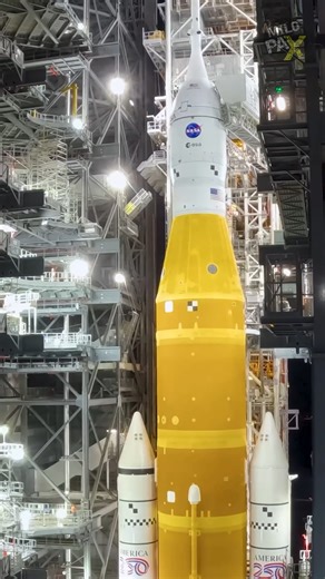 How Do Massive Rockets Reach the Launch Pad? 🚜🚀 At NASA’s Kennedy Space Center, rockets are stacked vertically, then transported on a giant crawler-transporter. 🚜 Moves under 1 mph ⚖️ Carries over 18 million pounds 📏 Carefully controls vibration and tilt Meanwhile, Roscosmos uses a different method. Rockets roll horizontally by rail to the pad, then are lifted upright before launch. 🚂 Rail transport system 🔧 Hydraulic erectors raise the rocket 🛰️ Precision alignment before fueling Every i